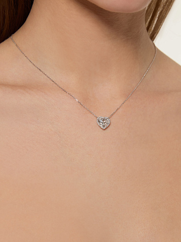 White gold heart-shaped pendant necklace, 2