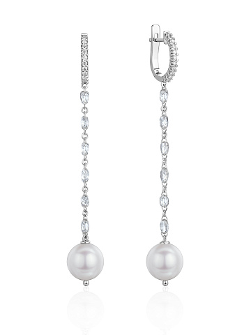 White gold earrings with Akoya pearls and briolette-cut diamonds, 1