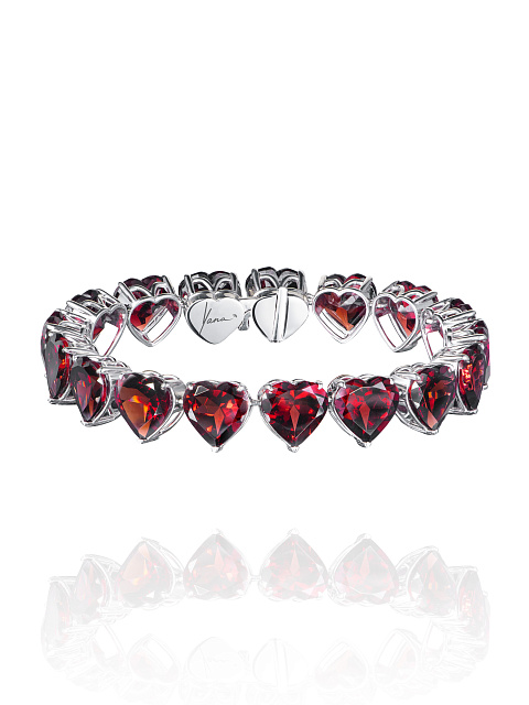 White Gold & Heart Garnet Bracelet, 1 White Gold & Heart Garnet Bracelet, 1