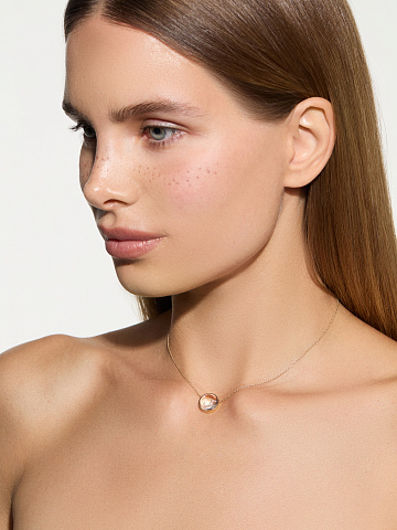 Yellow gold necklace with letter J pendant with rock crystal, 2