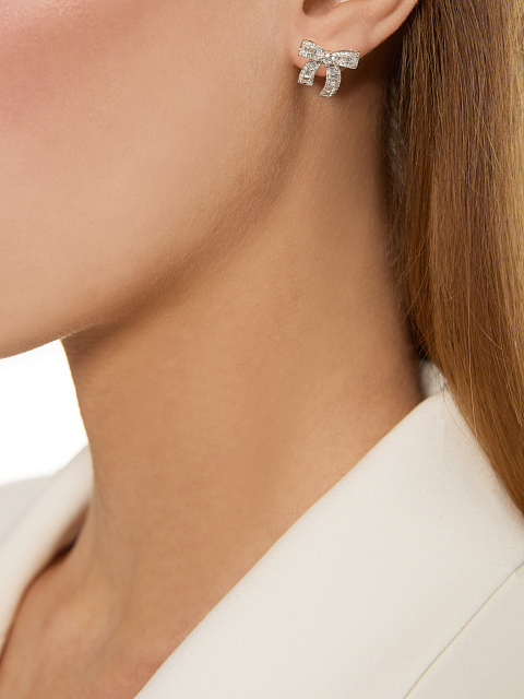 White gold bow-shaped stud earrings with diamonds, 2