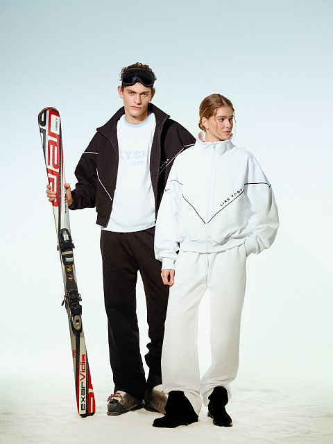 Black Fleece Tracksuit, 8 Black Fleece Tracksuit, 8