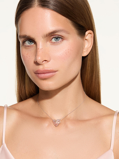 White gold necklace with pendant with pink LG diamond, 5 White gold necklace with pendant with pink LG diamond, 5