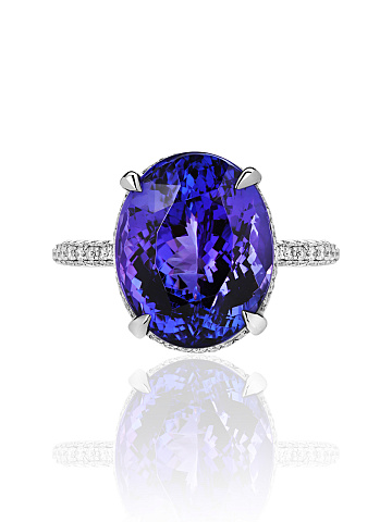 Oval Tanzanite, Round Diamond & White Gold Ring, 2