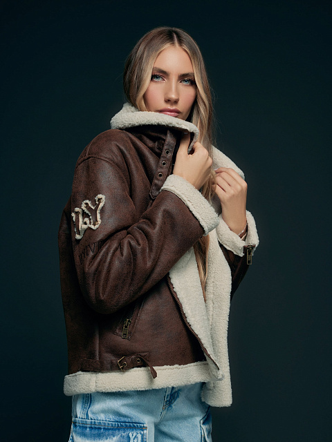 Brown cropped faux‑fur shearling jacket, 11 Brown cropped faux‑fur shearling jacket, 11