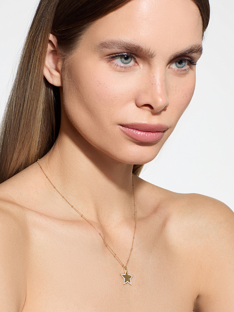 Yellow gold necklace with star-shaped pendant, 2