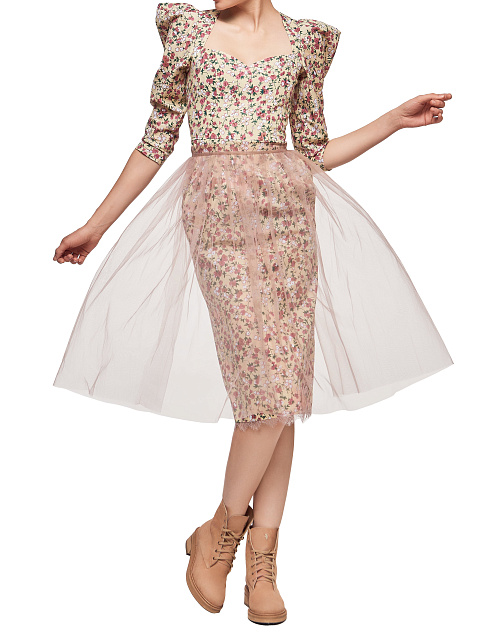 Pink Tulle Skirt & Backsplash, 8 Pink Tulle Skirt & Backsplash, 8