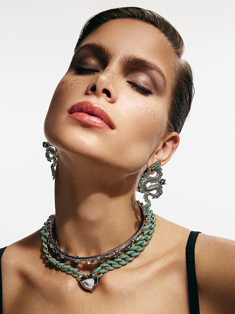 Black Gold, Emeralds & Black Pearls Earrings, 3