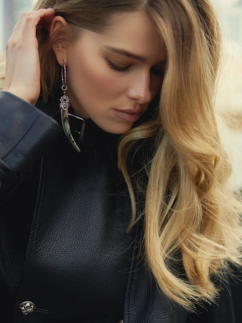 Black Gold, Mother-of-pearl & Diamonds Earrings, 2 Black Gold, Mother-of-pearl & Diamonds Earrings, 2