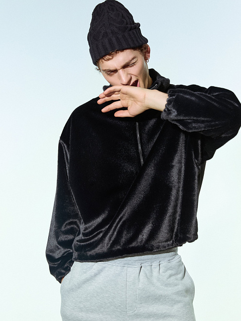 Black Eco-fur Sweatshirt, 4