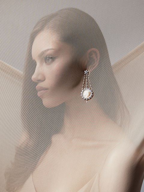 White Gold, Cameo & Pear-cut Diamonds Earrings, 2