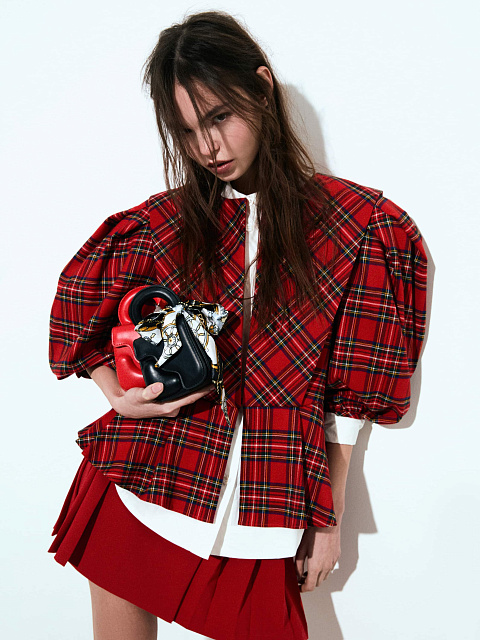 Red cropped check jacket with voluminous sleeves, 2 Red cropped check jacket with voluminous sleeves, 2