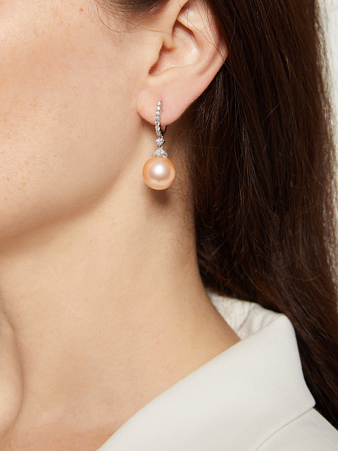 White gold earrings with diamonds and peach pearls, 2