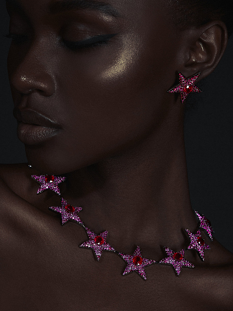 Black Gold & Rubies Star Studs, 3