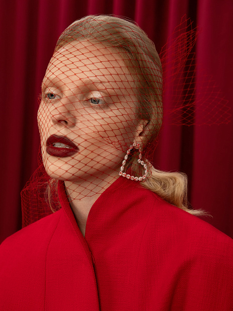 White Gold & Diamond Heart-Shaped Earrings, 7