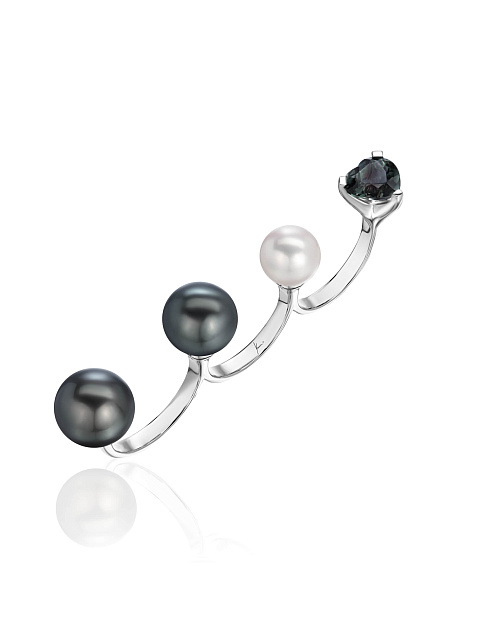 White gold ring with pearls and a heart-cut tourmaline, 1