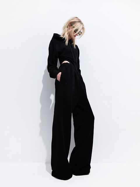 Black fleece sweatpants, 3