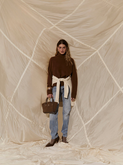 Brown Royal Cashmere Turtleneck Sweater, 5 Brown Royal Cashmere Turtleneck Sweater, 5