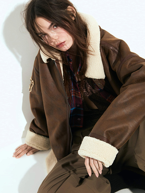 Brown faux‑fur shearling jacket, 4 Brown faux‑fur shearling jacket, 4