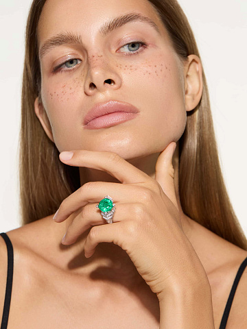 White Gold Emerald Diamond Ring, 2