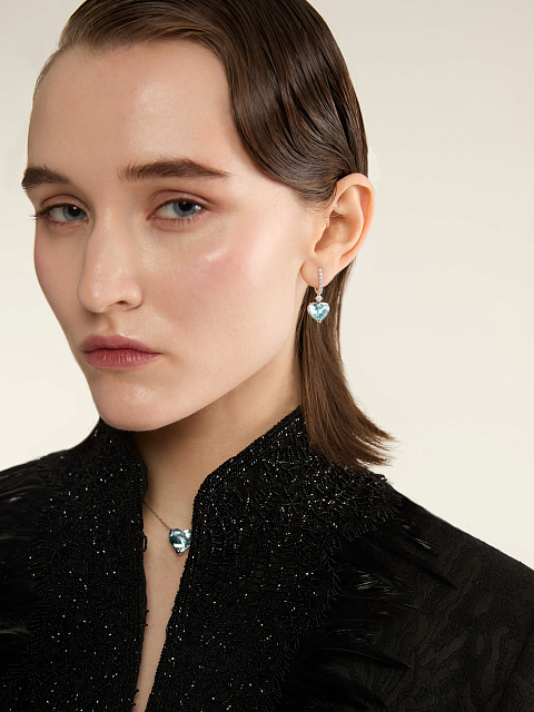 White gold earrings with heart-cut aquamarine and diamonds, 2