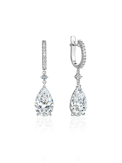 Earrings with lab-grown diamonds, 1