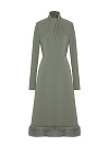 Платье-миди серо-зеленого цвета, воротник-стойка с драпировкой, юбка трапеция, мех норки по низу Платье-миди серо-зеленого цвета, воротник-стойка с драпировкой, юбка трапеция, мех норки по низу