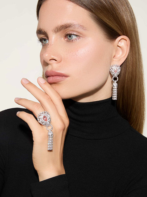 Tassel earrings in white gold with a pink diamond, 5