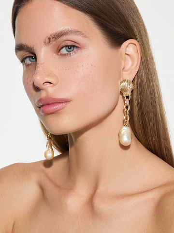 Long earrings with Baroque pearls, 2