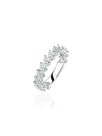 Ring with LG pear-cut diamonds, 1