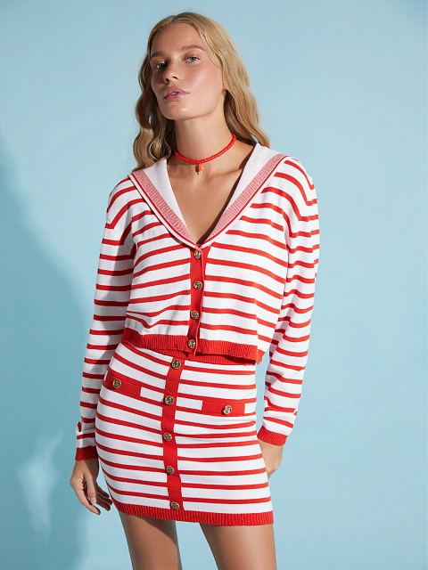 Cropped white cardigan with red stripes, 5
