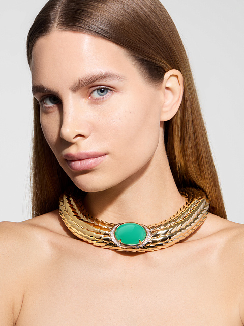 Necklace with chrysoprase, 4 Necklace with chrysoprase, 4