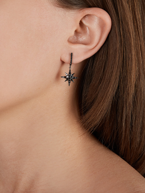 Earrings in blackened gold and diamonds, 2