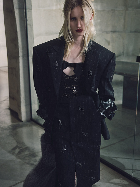 Striped skirt with floral embroidery, 3