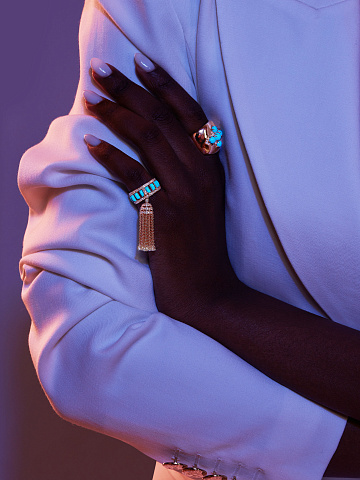 Hand ring in yellow gold with turquoise and diamonds, 2