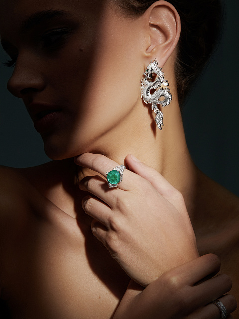 White Gold, Pearls, Emeralds & Diamonds Earrings, 5