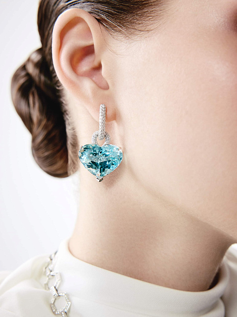 White gold earrings with aquamarines and diamonds, 2 White gold earrings with aquamarines and diamonds, 2