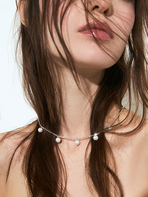 Silver necklace with pearls, 4