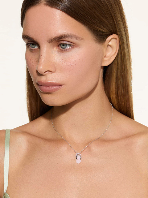 White gold necklace with pendant with pink opal and LG diamond, 2 White gold necklace with pendant with pink opal and LG diamond, 2