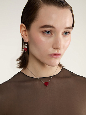 White Gold Necklace, Diamonds & Heart-cut Garnet Necklace, 2