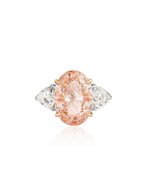 White gold ring with an oval-cut pink diamond, 3