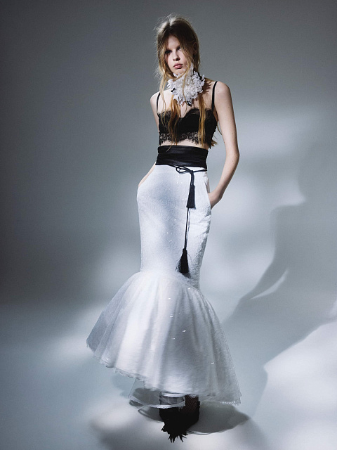 White taffeta maxi skirt, 2 White taffeta maxi skirt, 2