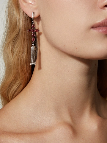 White Gold, Garnet & Diamonds Tassel Earrings, 2