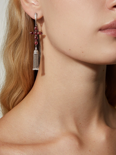 White Gold, Garnet & Diamonds Tassel Earrings, 2