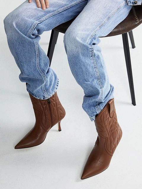 Brown Leather High Heel Cowboy Boots, 7