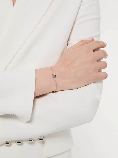 Bracelet made of yellow gold with a rose of black carved mother-of-pearl, 2