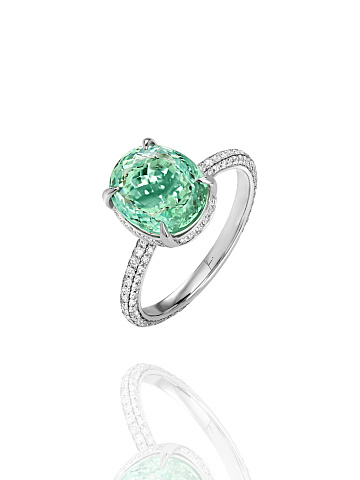 White gold ring with mint tourmaline, 1