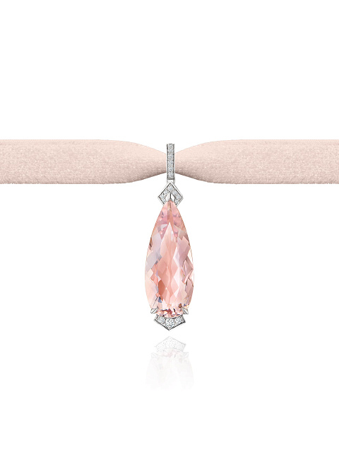 White gold pendant with pear-cut morganite, 1