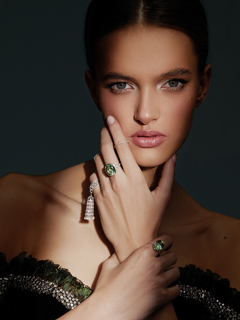 White Gold & Diamonds Fine Ring, 2