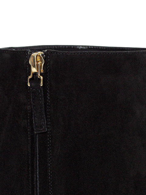 Black suede boots, 5